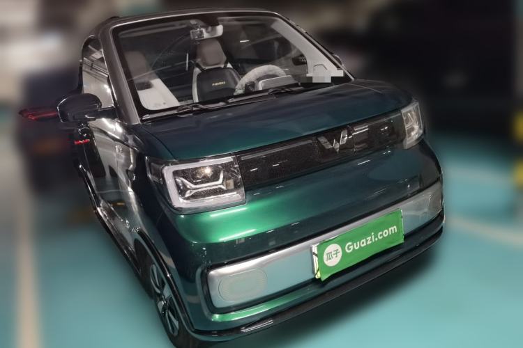 Used Wuling Hongguang MINIEV 2022 Convertible Model Front Right 45 Deg