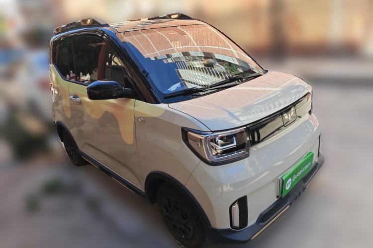 Used Wuling Hongguang MINIEV 2022 GAMEBOY 200km Gaming Edition with Lithium Iron Phosphate Front Right 45 Deg