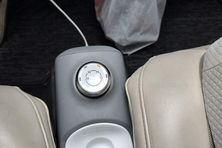 Used Wuling Hongguang MINIEV 2022 GAMEBOY 300km Play Edition Lithium Iron Phosphate Gear Lever