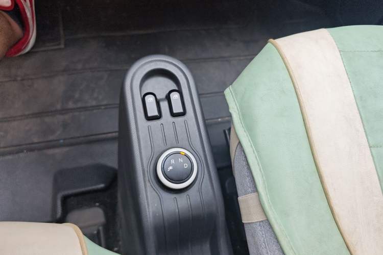 Used Wuling Hongguang MINIEV 2022 Macaron-Color Edition Lithium Iron Phosphate Gear Lever