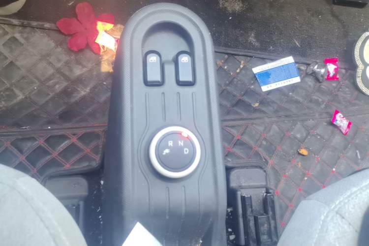 Used Wuling Hongguang MINIEV 2022 Macaron Fashion Edition Lithium-Nickel-Cobalt-Alpha-oxide Gear Lever