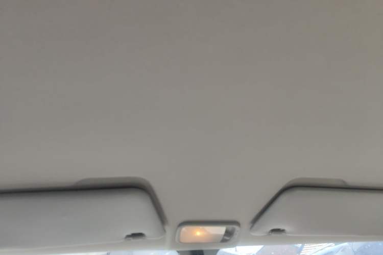 Used Wuling Hongguang MINIEV 2022 Macaron Premium Model – Lithium Iron Phosphate Headliner