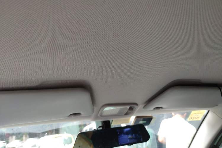 Used Wuling Hongguang MINIEV 2022 Macaron Premium Model – Lithium Iron Phosphate Headliner
