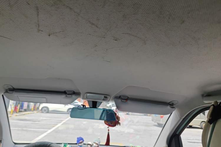 Used Wuling Hongguang MINIEV 2022 Macaron Premium Model – Lithium Iron Phosphate Headliner