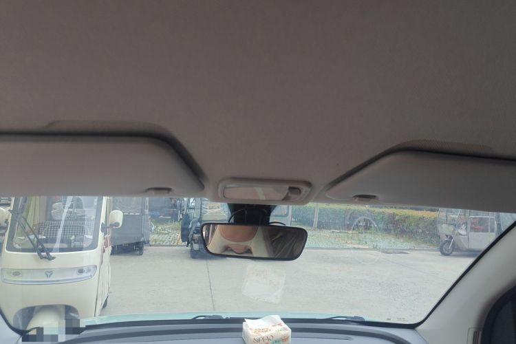 Used Wuling Hongguang MINIEV 2022 Macaron Premium Model – Lithium Iron Phosphate Headliner
