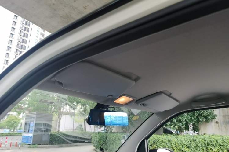 Used Wuling Hongguang MINIEV 2022 Macaron Premium Model – Lithium Iron Phosphate Headliner