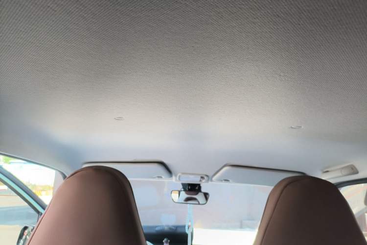 Used Wuling Hongguang MINIEV 2022 Macaron Premium Model – Lithium Iron Phosphate Headliner