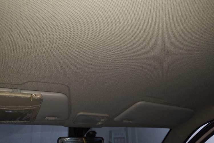 Used Wuling Hongguang MINIEV 2022 Macaron Premium Model – Lithium Ternary Battery Headliner