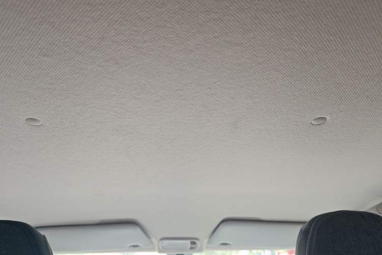 Used Wuling Hongguang MINIEV 2022 Macaron Premium Model – Lithium Iron Phosphate Headliner