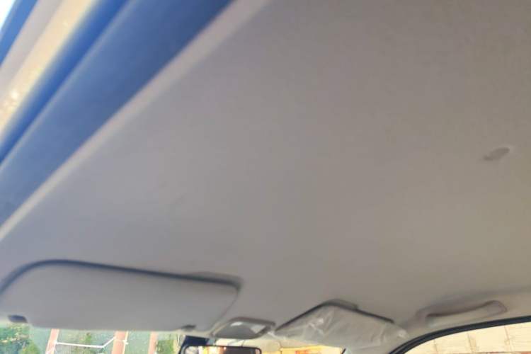 Used Wuling Hongguang MINIEV 2022 GAMEBOY 200km Gaming Edition with Lithium Iron Phosphate Headliner