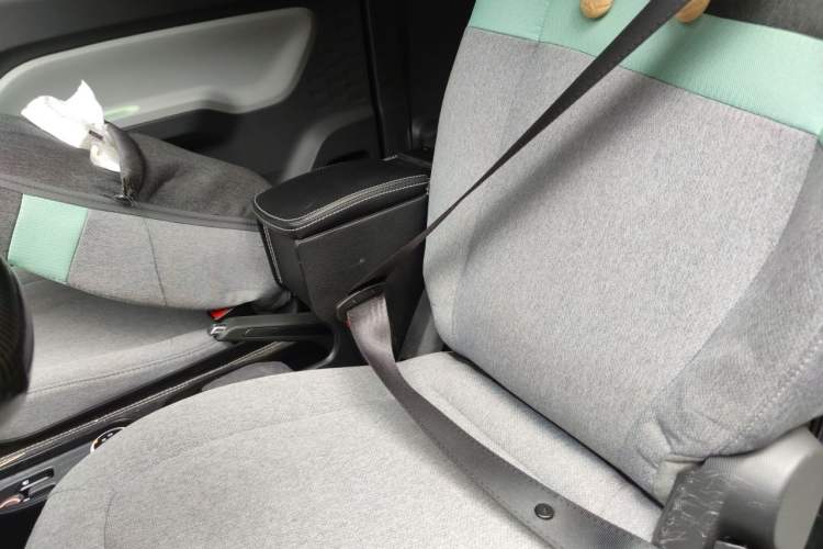 Used Wuling Hongguang MINIEV 2022 Macaron Premium Model – Lithium Iron Phosphate Left Front Seat