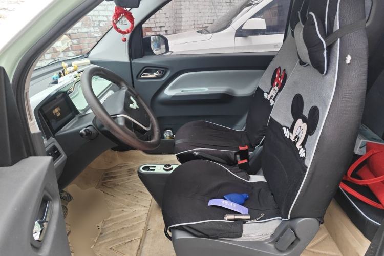 Used Wuling Hongguang MINIEV 2022 Macaron Fashion Model Lithium Iron Phosphate Left Front Seat