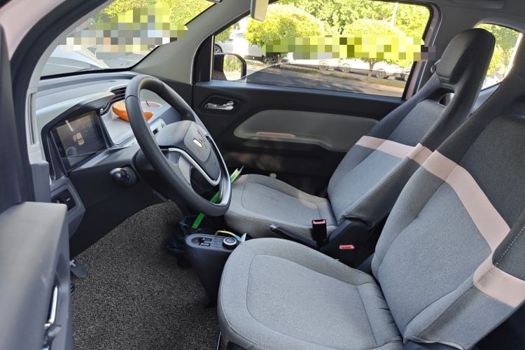 Used Wuling Hongguang MINIEV 2022 Macaron Premium Model – Lithium Iron Phosphate Left Front Seat