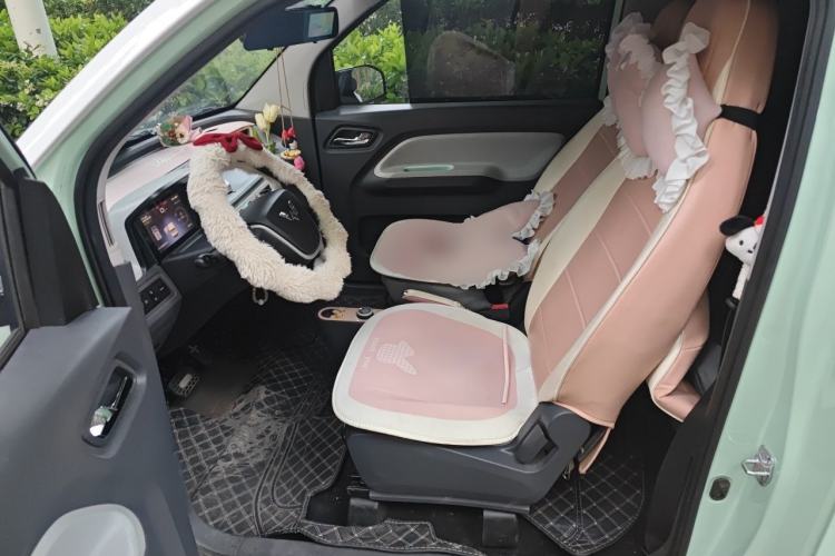 Used Wuling Hongguang MINIEV 2022 Macaron Premium Model – Lithium Iron Phosphate Left Front Seat