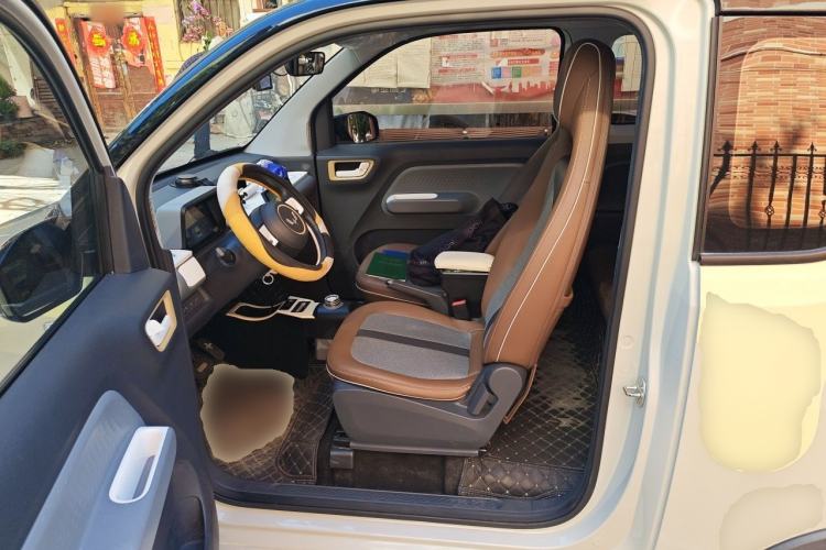 Used Wuling Hongguang MINIEV 2022 GAMEBOY 200km Gaming Edition with Lithium Iron Phosphate Left Front Seat