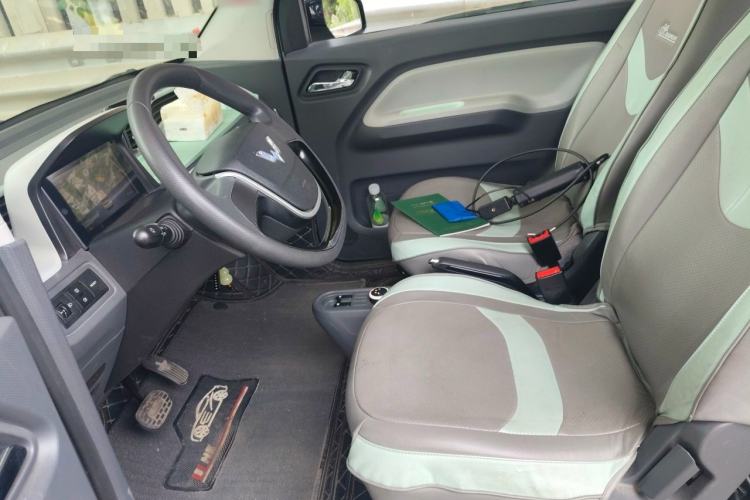 Used Wuling Hongguang MINIEV 2022 Macaron Premium Model – Lithium Iron Phosphate Left Front Seat