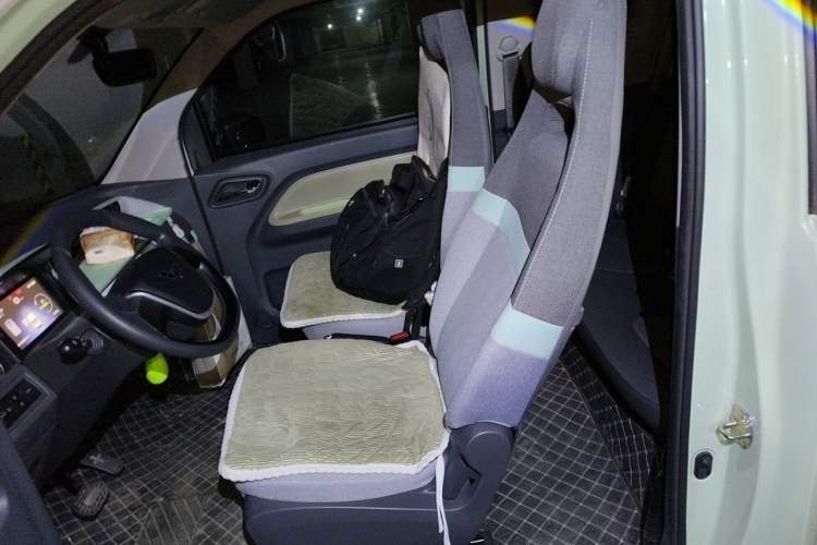 Used Wuling Hongguang MINIEV 2022 Macaron Premium Model – Lithium Iron Phosphate Left Front Seat