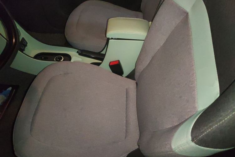 Used Wuling Hongguang MINIEV 2022 Macaron Fashion Model Lithium Iron Phosphate Left Rear Seat