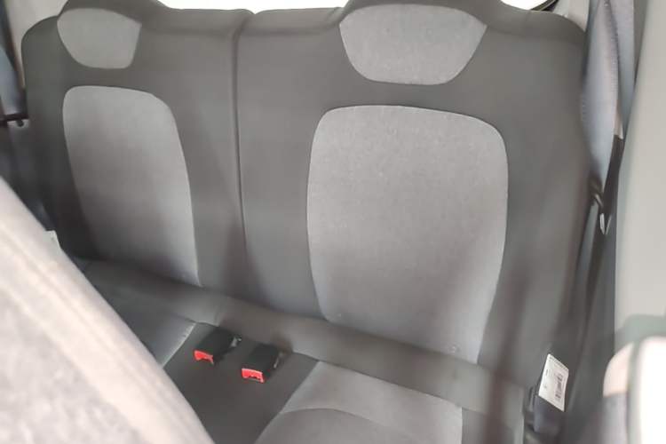 Used Wuling Hongguang MINIEV 2022 Macaron Premium Model – Lithium Iron Phosphate Left Rear Seat