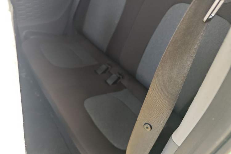 Used Wuling Hongguang MINIEV 2022 Macaron Fashion Model Lithium Iron Phosphate Left Rear Seat