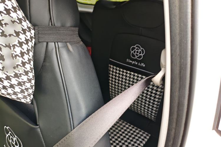 Used Wuling Hongguang MINIEV 2022 Macaron Premium Model – Lithium Iron Phosphate Left Rear Seat