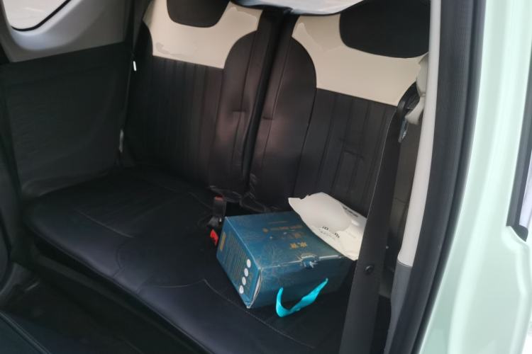 Used Wuling Hongguang MINIEV 2022 Macaron Premium Model – Lithium Iron Phosphate Left Rear Seat