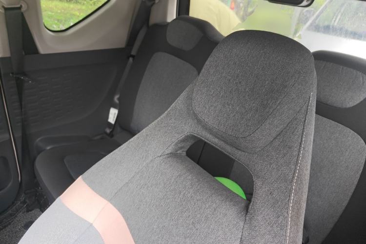Used Wuling Hongguang MINIEV 2022 Macaron Fashion Model Lithium Iron Phosphate Left Rear Seat