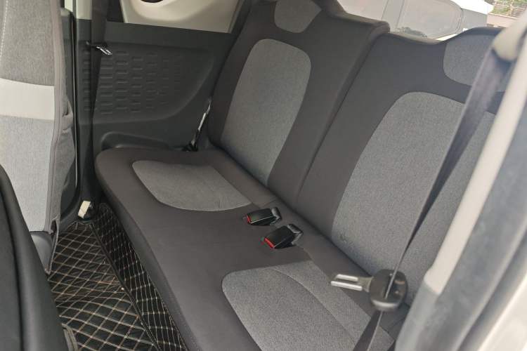 Used Wuling Hongguang MINIEV 2022 Macaron Premium Model – Lithium Iron Phosphate Left Rear Seat