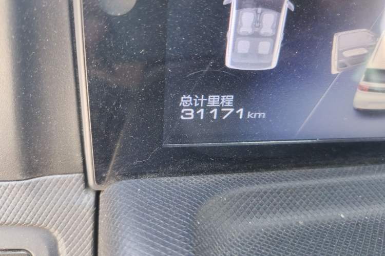 Used Wuling Hongguang MINIEV 2022 Macaron Premium Model – Lithium Iron Phosphate Odometer Close Up