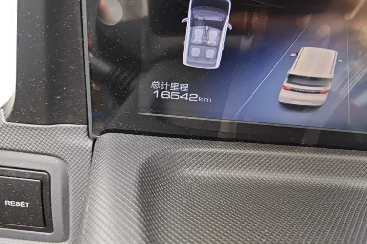 Used Wuling Hongguang MINIEV 2022 Macaron Fashion Edition Lithium-Nickel-Cobalt-Alpha-oxide Odometer Close Up