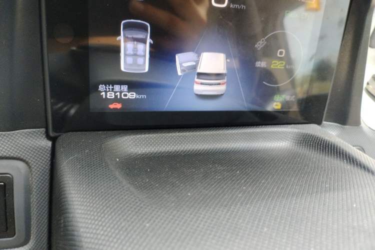 Used Wuling Hongguang MINIEV 2022 Macaron Colorful Edition Lithium-Ion Battery Odometer Close Up