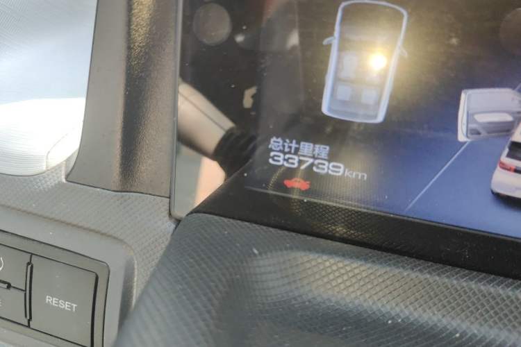 Used Wuling Hongguang MINIEV 2022 Macaron Fashion Model Lithium Iron Phosphate Odometer Close Up