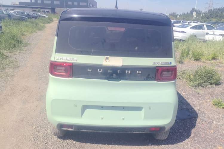 Used Wuling Hongguang MINIEV 2022 Macaron Fashion Edition Lithium-Nickel-Cobalt-Alpha-oxide Rear