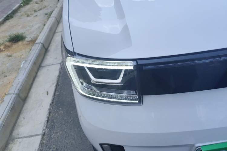 Used Wuling Hongguang MINIEV 2022 GAMEBOY 200km Gaming Edition with Lithium Iron Phosphate Right Front Headlight