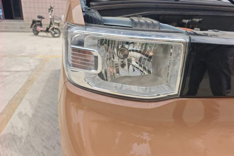 Used Wuling Hongguang MINIEV 2022 Enjoy Edition Lithium Iron Phosphate Right Front Headlight