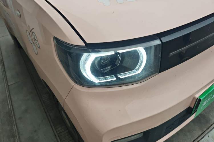 Used Wuling Hongguang MINIEV 2022 Macaron Premium Model – Lithium Iron Phosphate Right Front Headlight