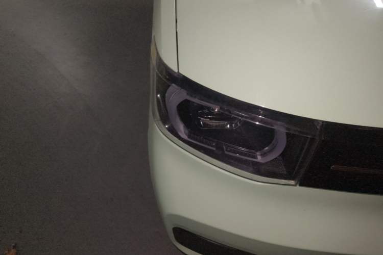 Used Wuling Hongguang MINIEV 2022 Macaron Premium Model – Lithium Iron Phosphate Right Front Headlight