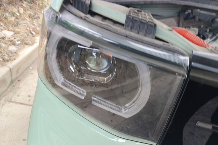 Used Wuling Hongguang MINIEV 2022 Macaron Premium Model – Lithium Iron Phosphate Right Front Headlight