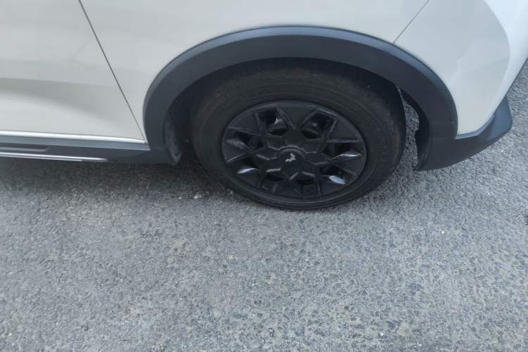 Used Wuling Hongguang MINIEV 2022 GAMEBOY 200km Gaming Edition with Lithium Iron Phosphate Right Front Wheel Hub