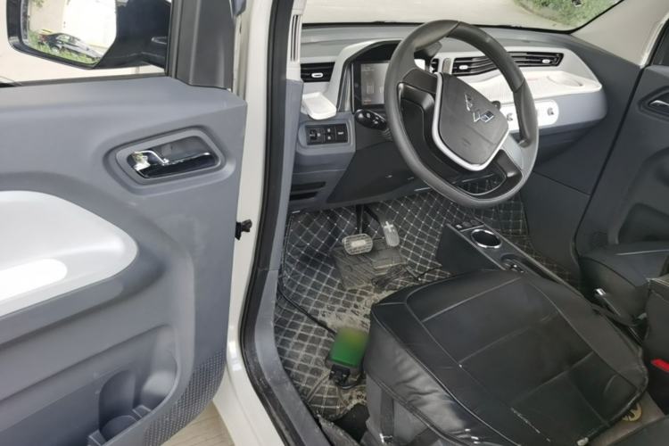 Used Wuling Hongguang MINIEV 2022 Macaron Premium Model – Lithium Iron Phosphate Steering Wheel