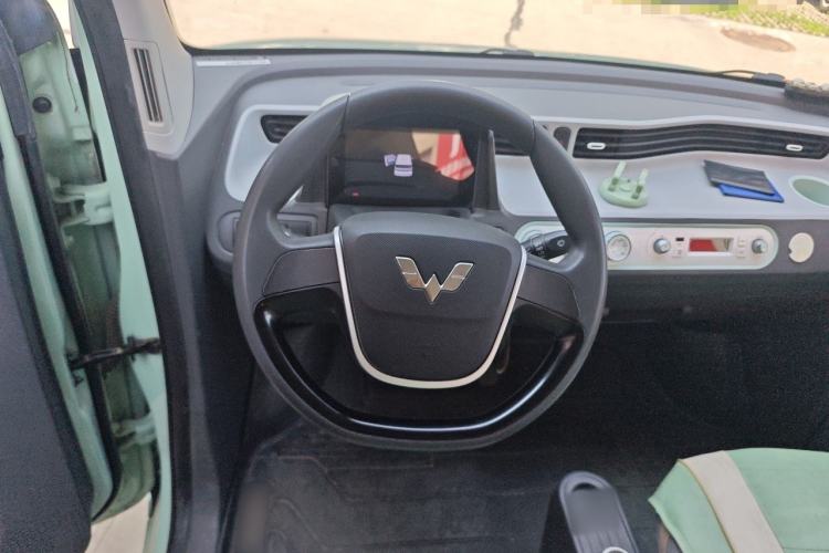 Used Wuling Hongguang MINIEV 2022 Macaron-Color Edition Lithium Iron Phosphate Steering Wheel