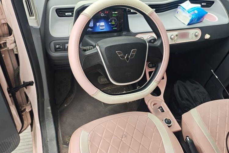 Used Wuling Hongguang MINIEV 2022 Macaron Premium Model – Lithium Iron Phosphate Steering Wheel