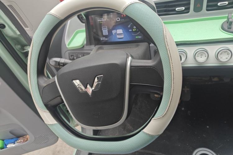Used Wuling Hongguang MINIEV 2022 Macaron Premium Model – Lithium Iron Phosphate Steering Wheel