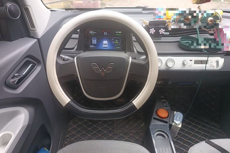 Used Wuling Hongguang MINIEV 2022 Macaron Premium Model – Lithium Iron Phosphate Steering Wheel