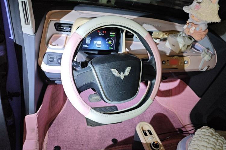 Used Wuling Hongguang MINIEV 2022 Macaron Colorful Edition Lithium-Ion Battery Steering Wheel