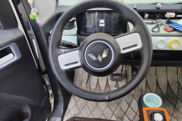 Used Wuling Hongguang MINIEV 2022 GAMEBOY 200km Gaming Edition with Lithium Iron Phosphate Steering Wheel