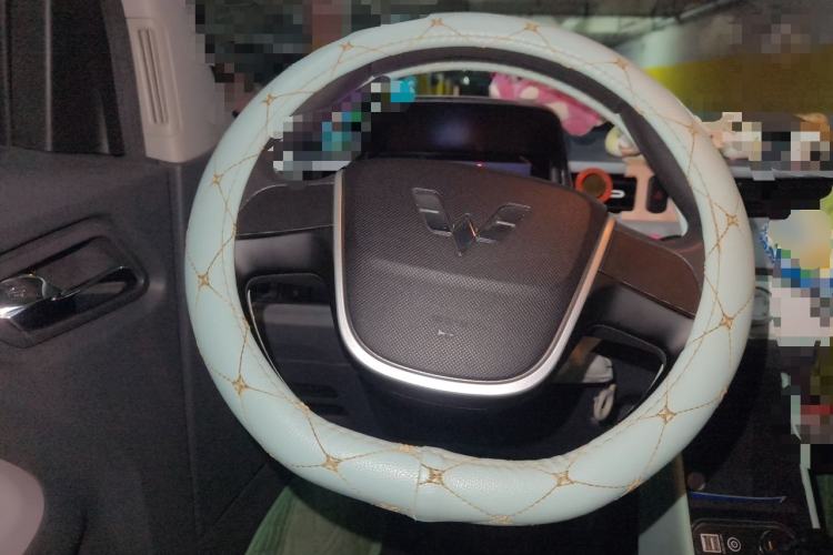 Used Wuling Hongguang MINIEV 2022 Macaron Premium Model – Lithium Iron Phosphate Steering Wheel