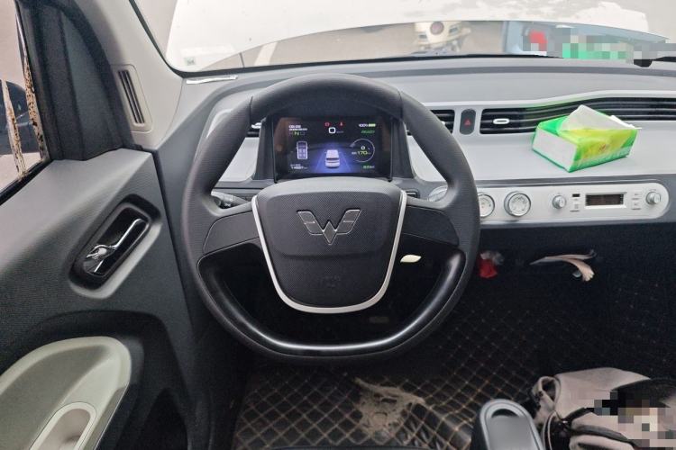 Used Wuling Hongguang MINIEV 2022 Macaron Premium Model – Lithium Iron Phosphate Steering Wheel