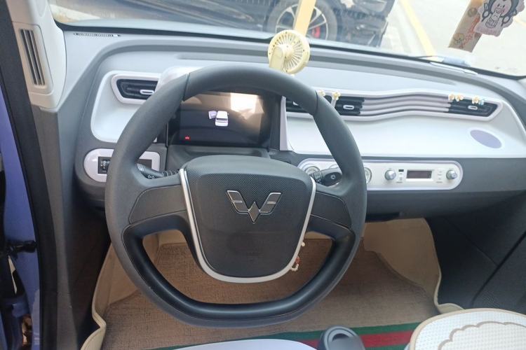 Used Wuling Hongguang MINIEV 2022 Macaron-Color Edition Lithium Iron Phosphate Steering Wheel