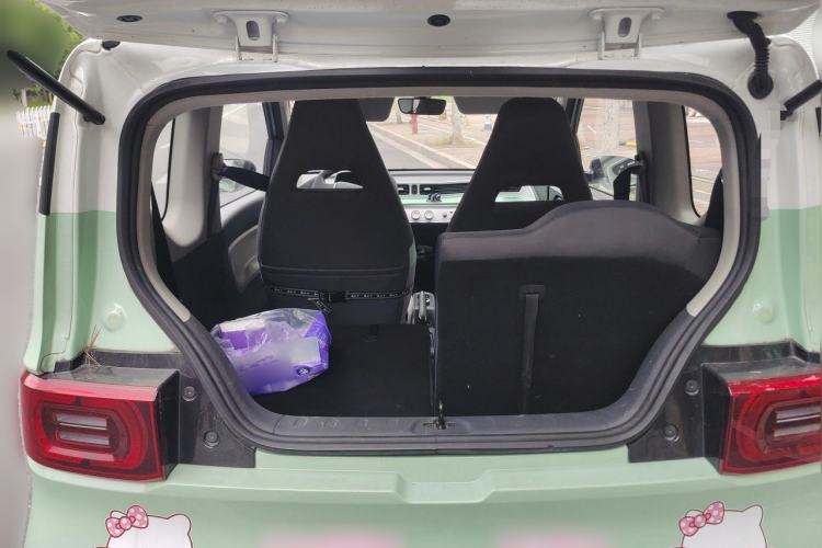 Used Wuling Hongguang MINIEV 2022 Macaron Fashion Model Lithium Iron Phosphate Trunk